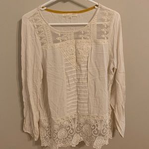 Hint of Mint woman’s long sleeve top